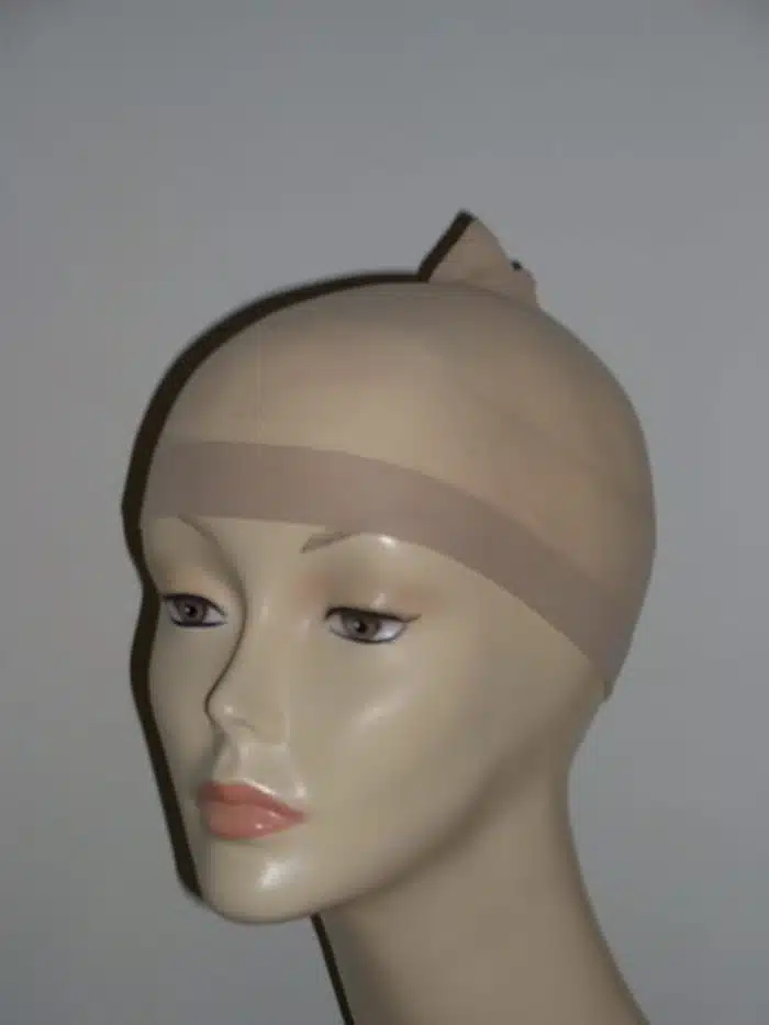 Wig cap in light colour