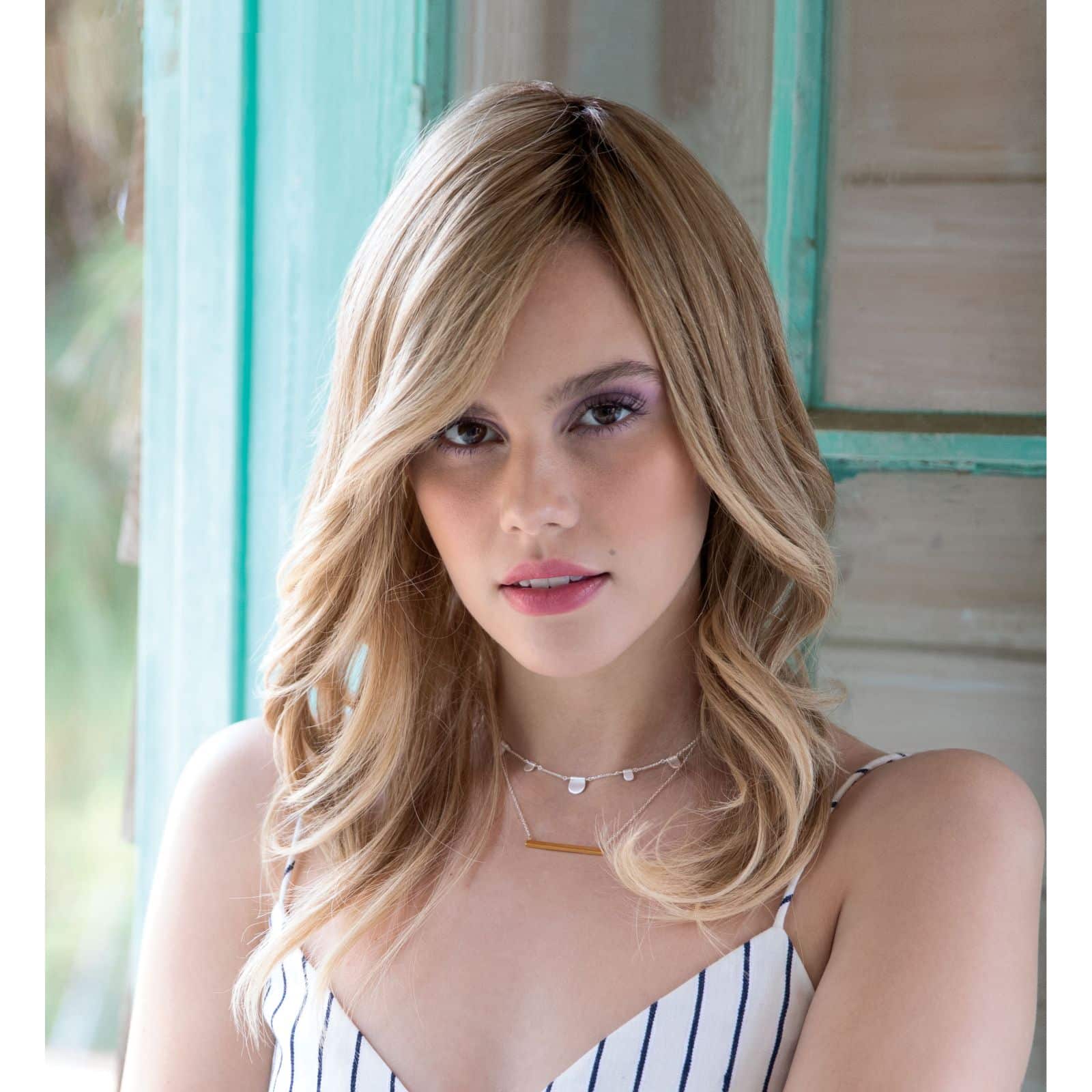 Fullscreen Image